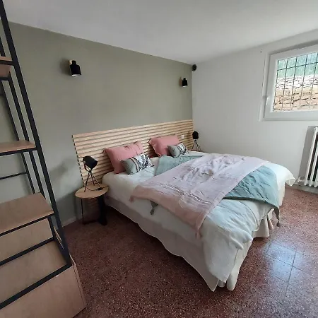 Maison d'hôtes Les Pierres De Cezaire