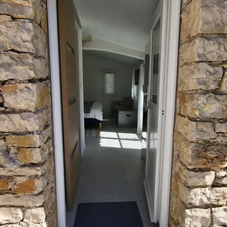 Les Pierres De Cezaire Maison d'hôtes