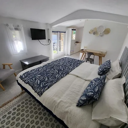 Maison d'hôtes Les Pierres De Cezaire Saint-Cézaire-sur-Siagne